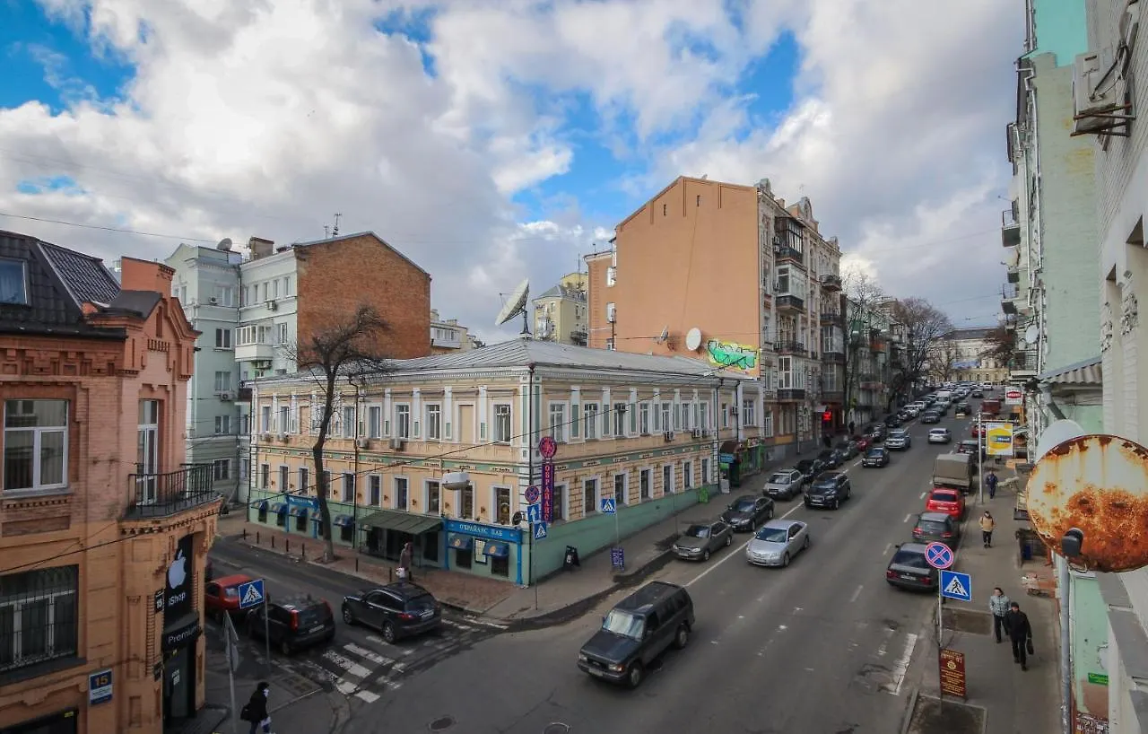 Dayflat Apartments On Mykhailivs'Ka Kiev