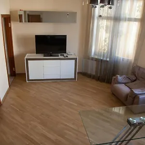 Two Bedroom With Balcony Апартаменты