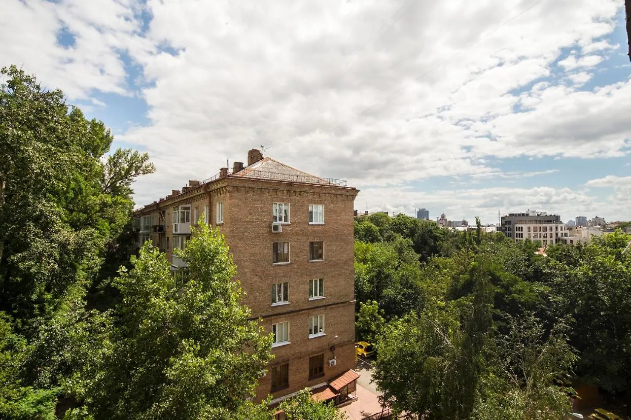 Dayflat Apartments On Mykhailivs'Ka Kyiv Ukraine