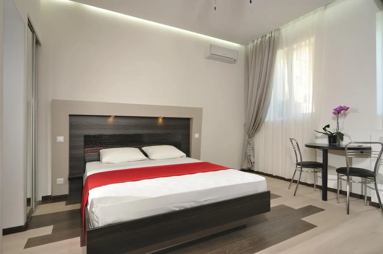 Dayflat Apartments On Mykhailivs'Ka Kyiv