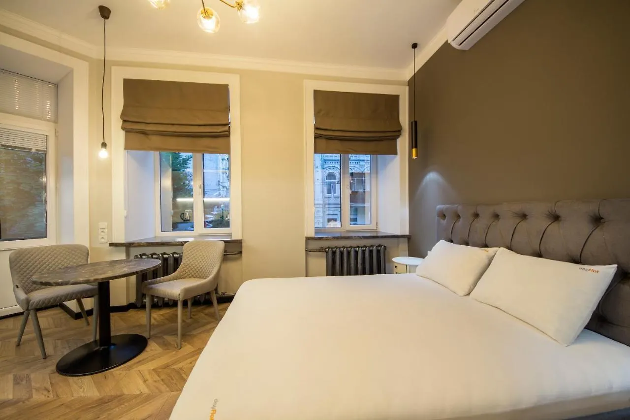 Dayflat Apartments On Mykhailivs'Ka Kyiv