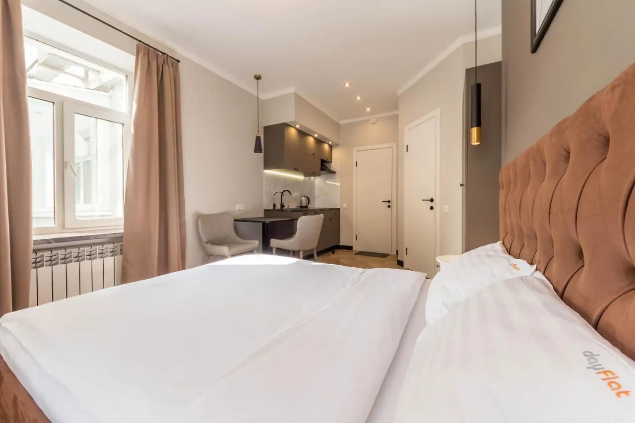 Dayflat Apartments On Mykhailivs'Ka Kyiv