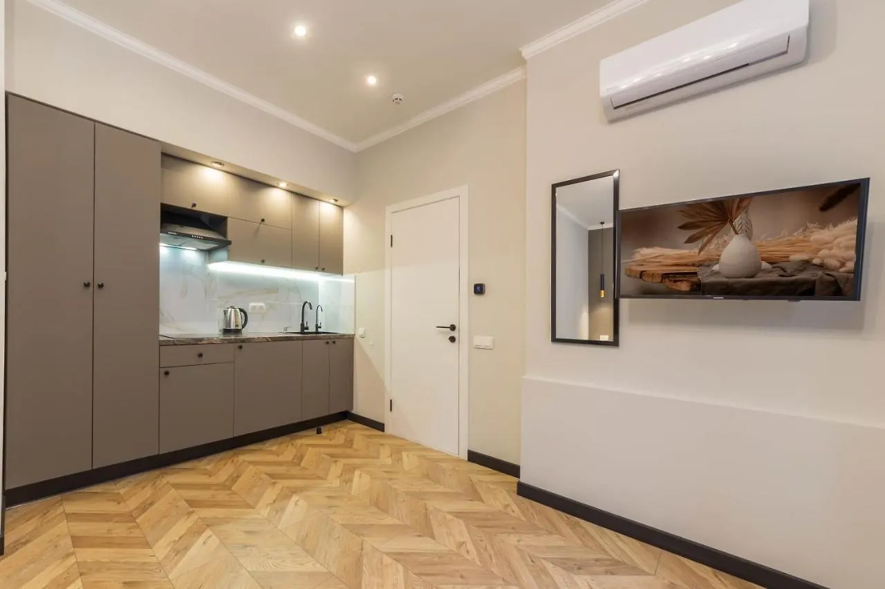 Dayflat Apartments On Mykhailivs'Ka Kyiv
