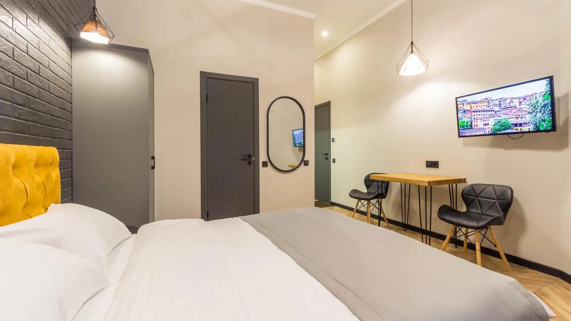 Dayflat Apartments On Mykhailivs'Ka Kyiv
