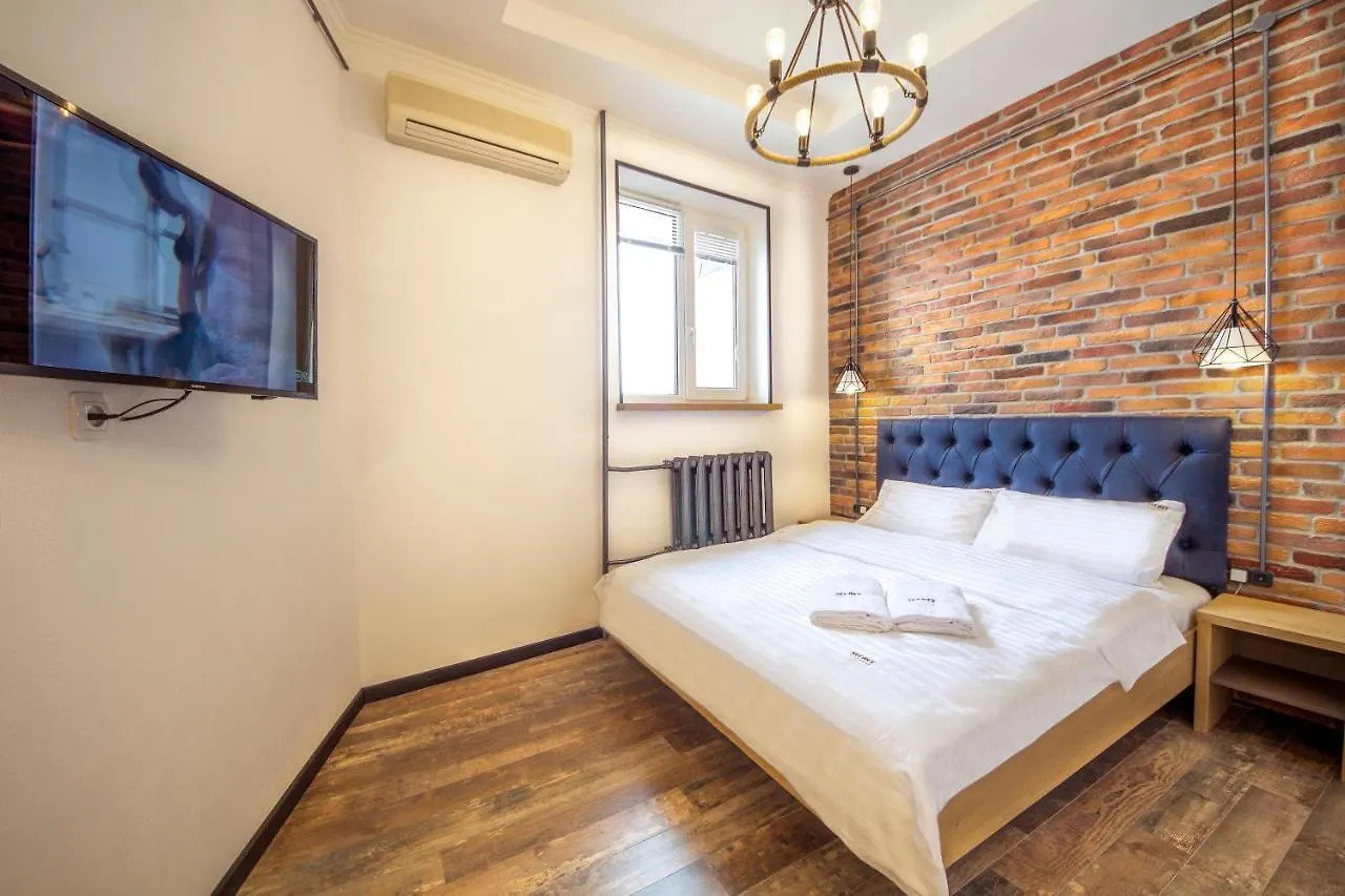 Dayflat Apartments On Mykhailivs'Ka Kyiv