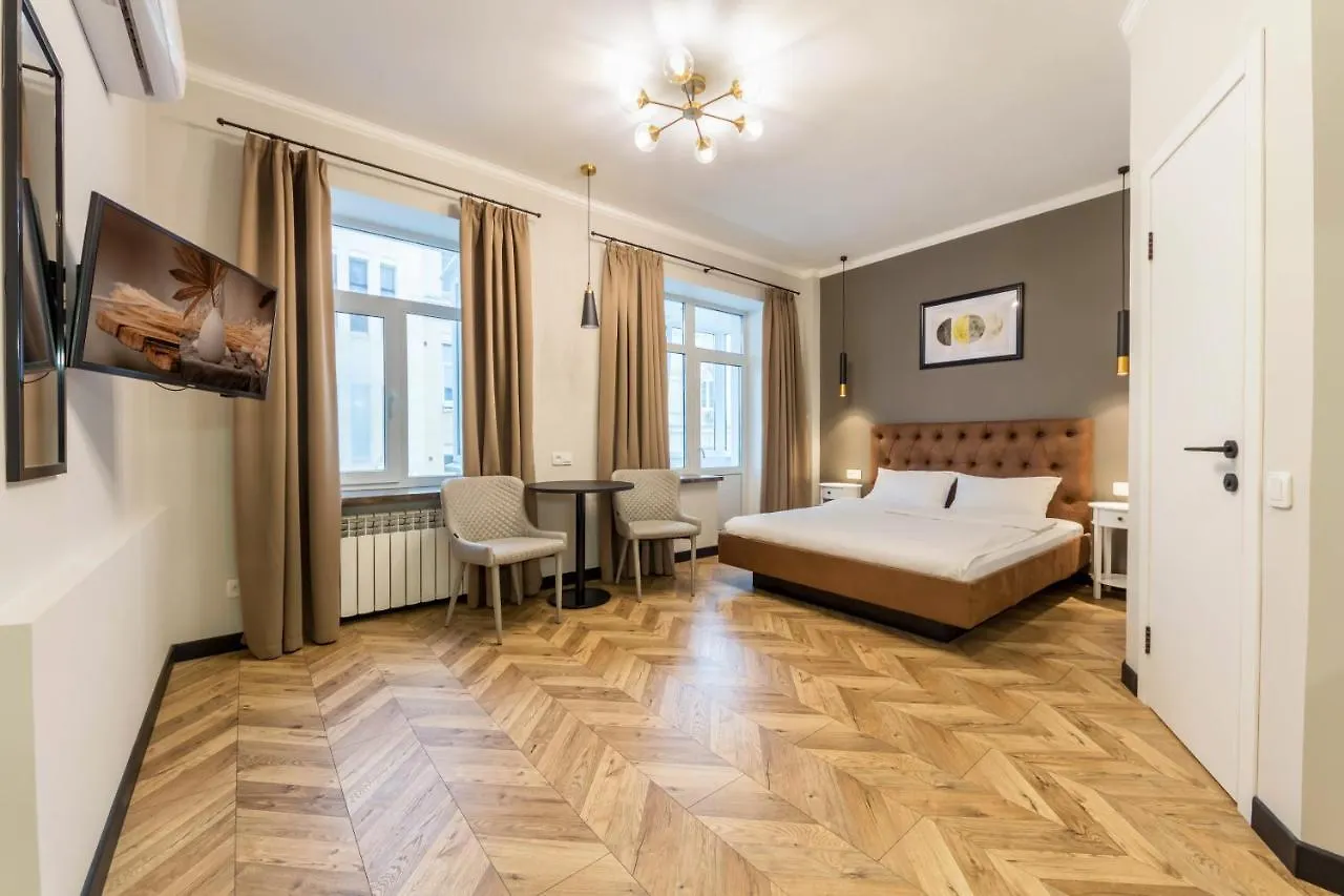 Dayflat Apartments On Mykhailivs'Ka Kiev 0*,