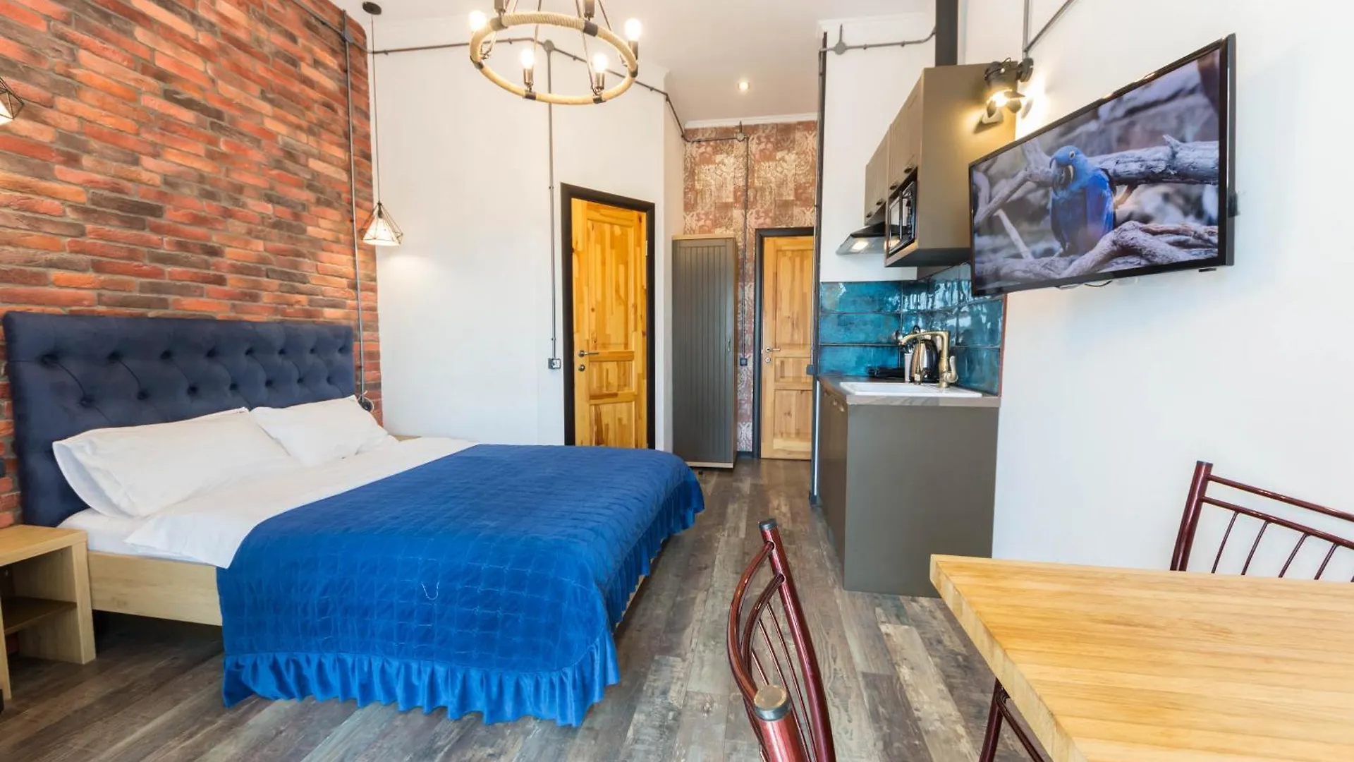 Dayflat Apartments On Mykhailivs'Ka Kiev Ukraine