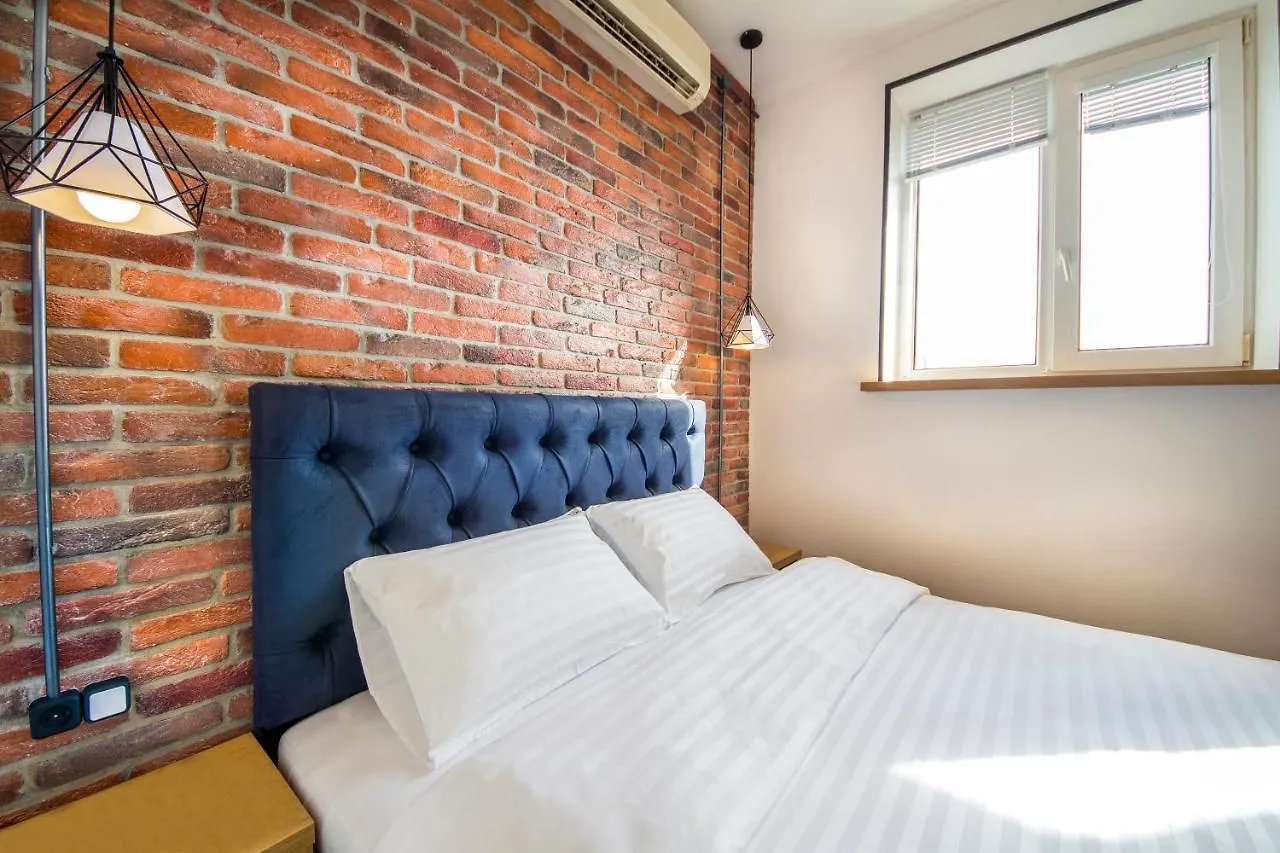 Dayflat Apartments On Mykhailivs'Ka Kiev Ukraine